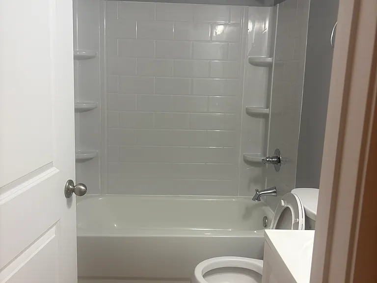 1802 Broad St #B — Photo 5