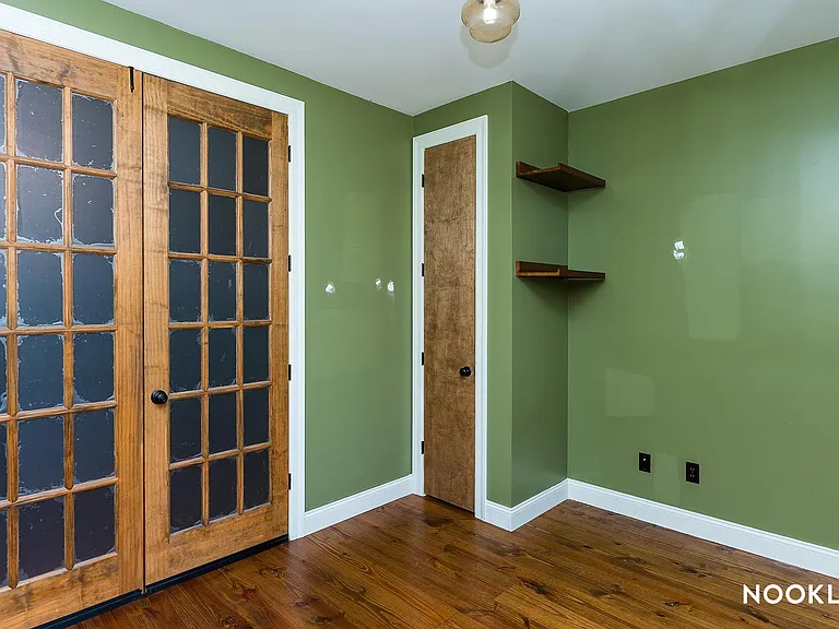 140 Stanhope St #3R — Photo 4
