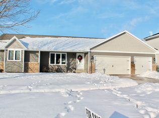 4115 Briarwood Dr, Cedar Falls, IA 50613