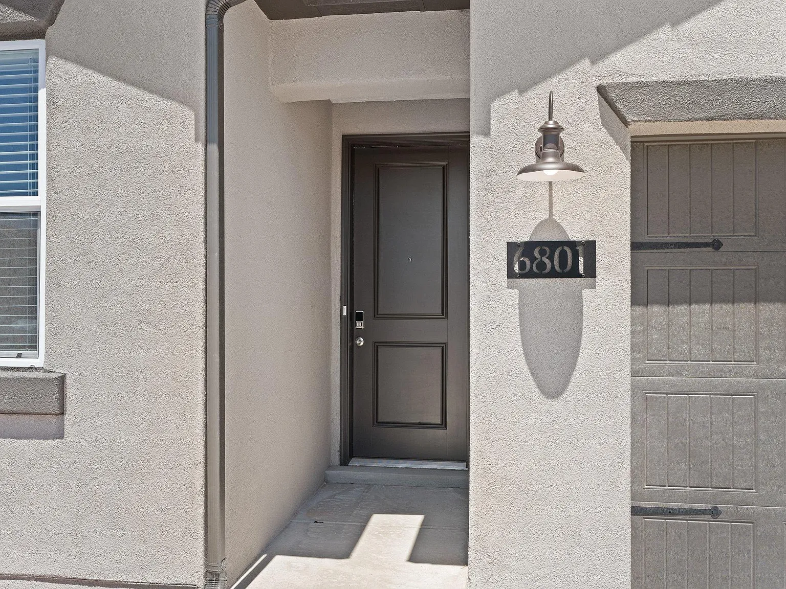 6801 Cleary Loop NE — Photo 3