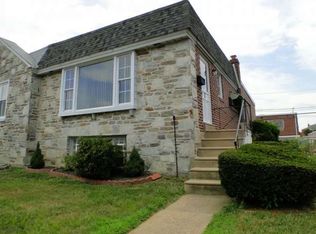 8841 Revere St, Philadelphia, PA 19152
