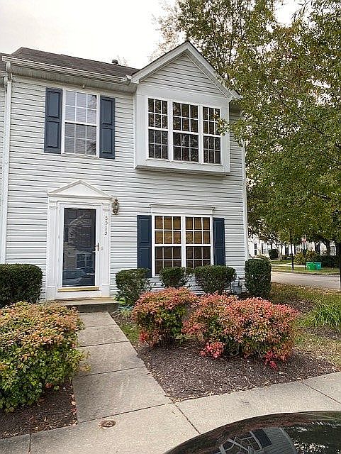 Main Entrance Corner Unit