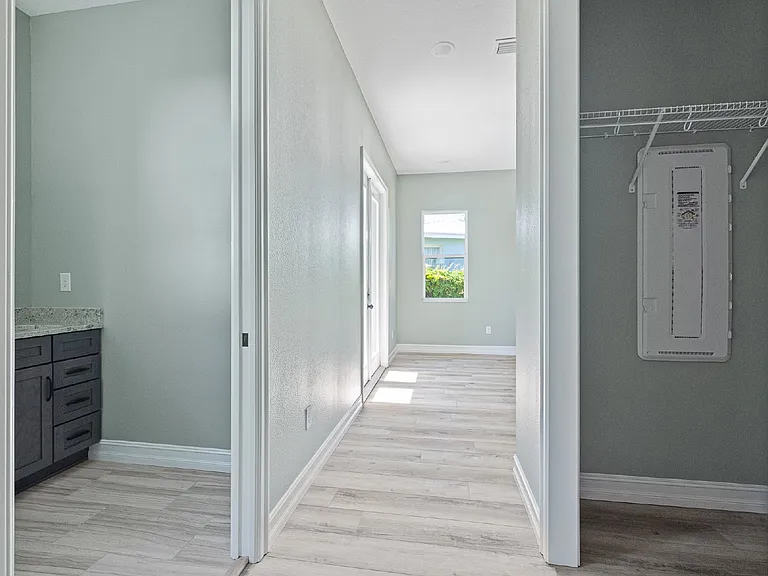 3208 N Rome Ave — Photo 24