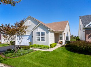 466 Longfield Ln, Grayslake, IL 60030