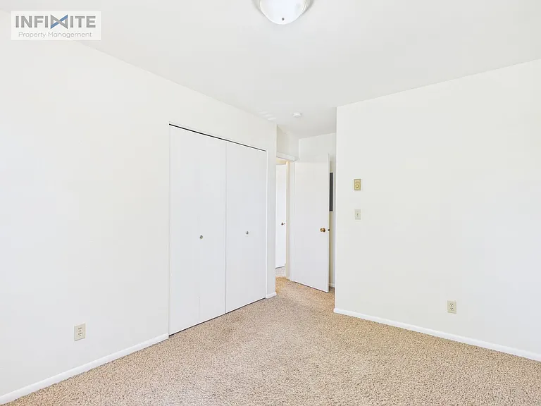 5 Cloninger Ln #D — Photo 8