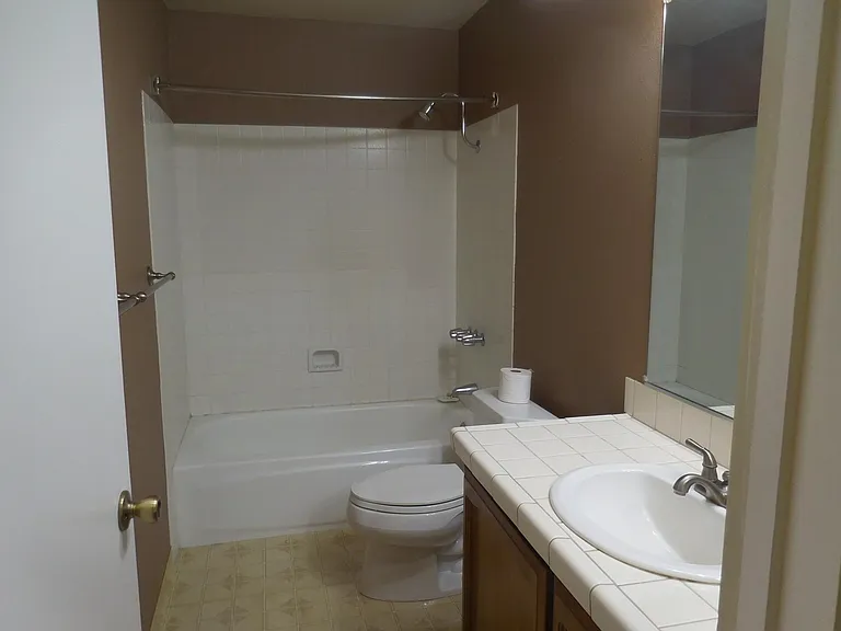 379 Firelight Dr — Photo 6