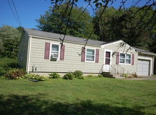 62 Sandy Hill Rd, Northampton, MA 01062