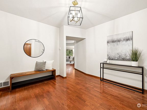 4th image of 4133 Biscay Street NW