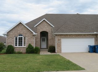 2044 Locust Rd, Morris, IL 60450