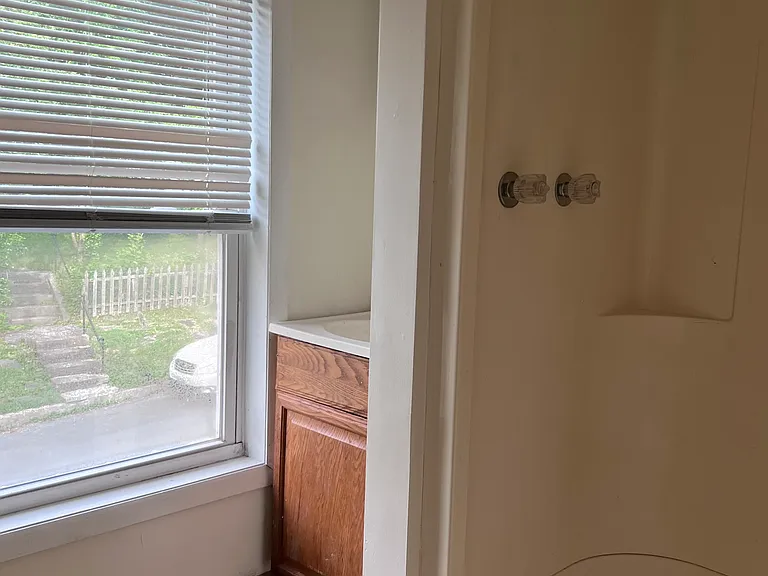 45 Summit Ave — Photo 9