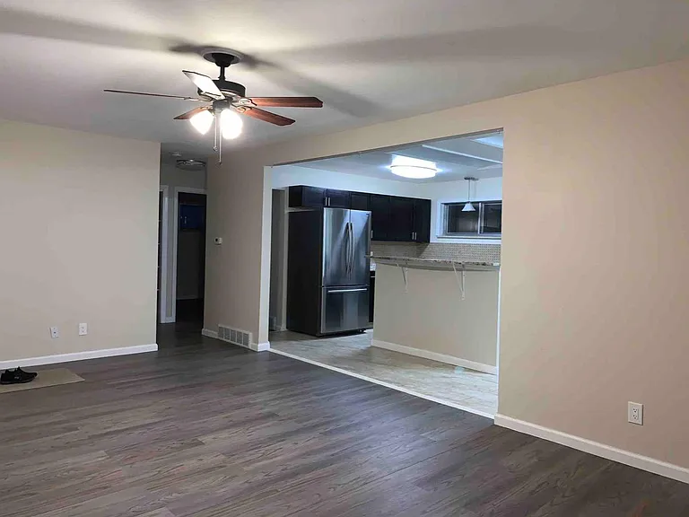 W 13th Pl — Photo 7