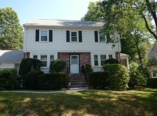 230 Beverly Rd, Brookline, MA 02467