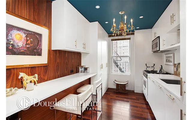 Sold by Douglas Elliman | media 12