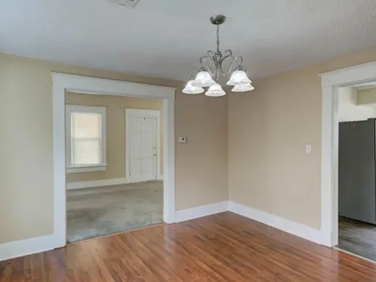 806 Ratcliff St — Photo 8