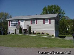 9 N Karin Dr, Tunkhannock, PA