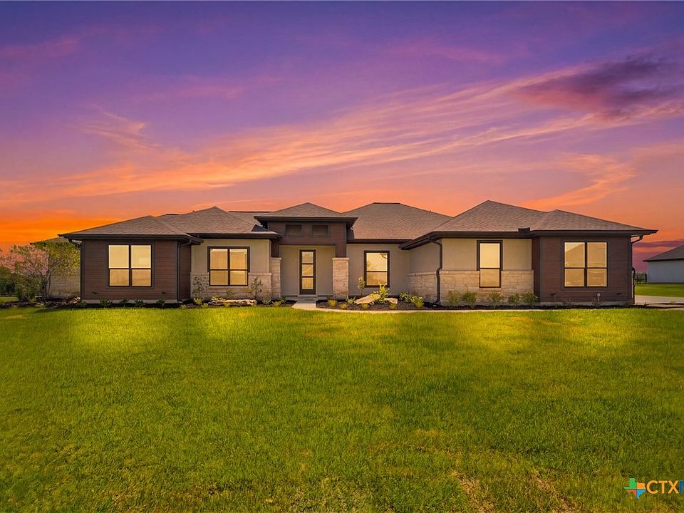 1st image of 73 Escalera Ranch Rd