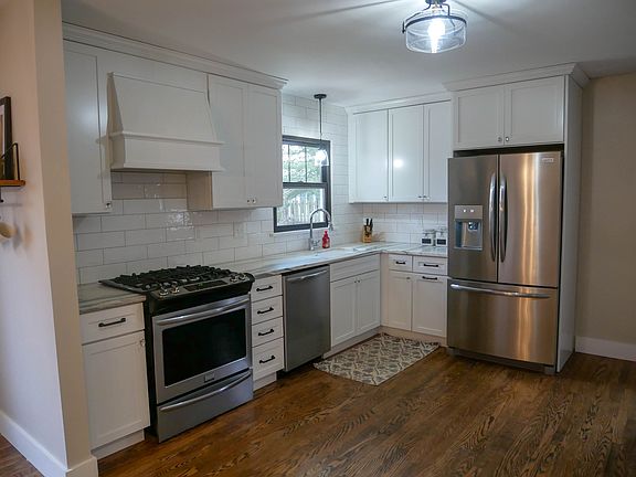 5th image of 510 Buena Vista St