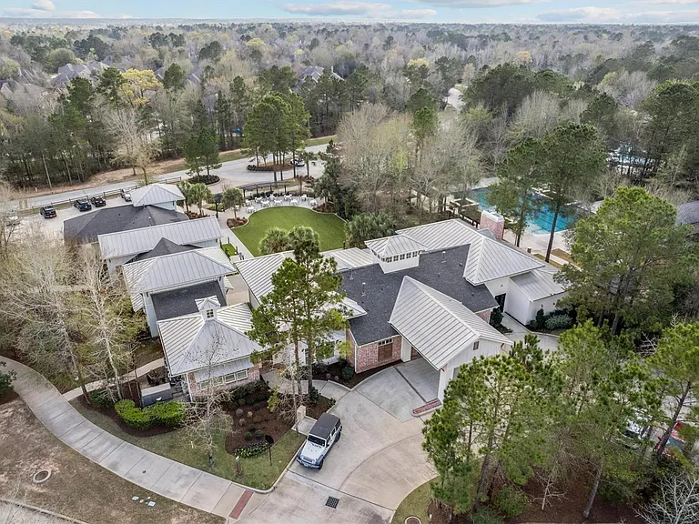 359 Mallorn Ln — Photo 43