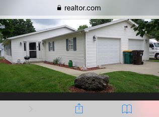 523 Washington St, Dexter, IA 50070