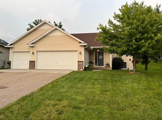 1107 N Ridge Dr NW, Montgomery, MN 56069