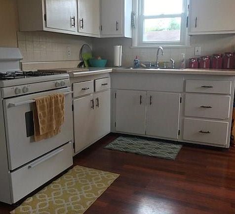 2nd image of 8115 Deerfield Dr