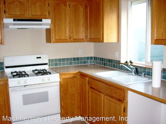 2nd image of 8609 76th Ave NE