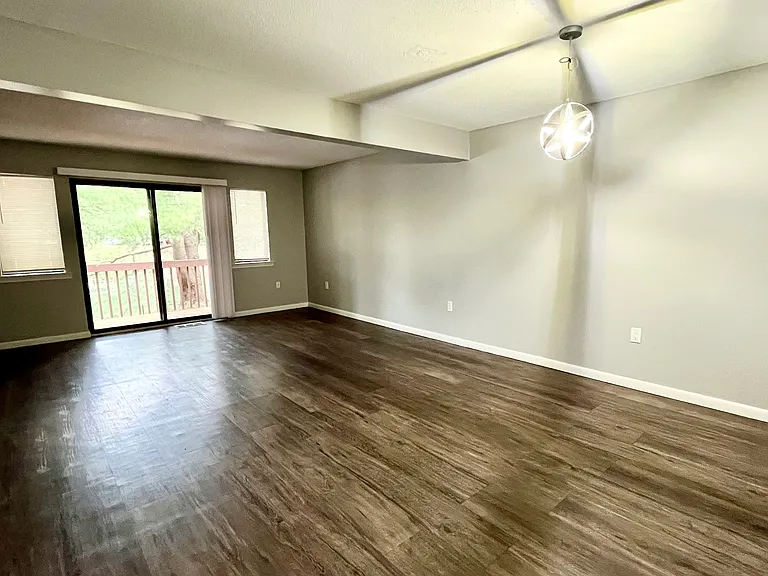 48 Fenwick Dr #48 — Photo 2