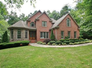 4905 Leadenhall Rd, Oak Ridge, NC 27310