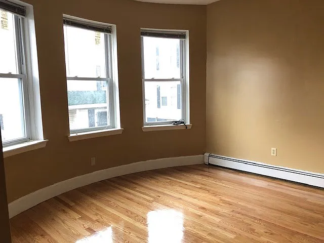 9 Shepherd Ave #2A — Photo 2