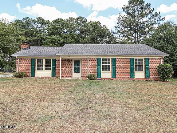 2nd image of 1405 Clubview Drive