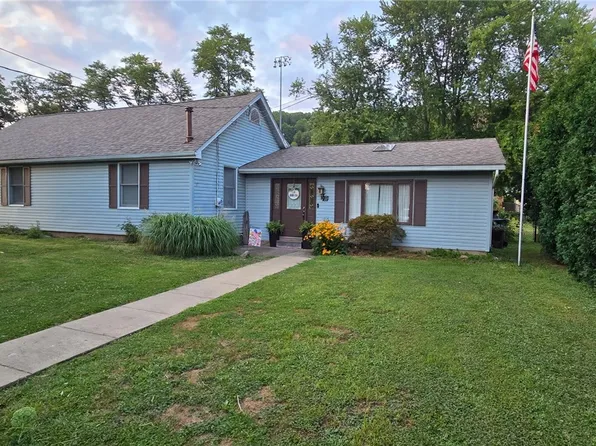 4147 W State St, New Philadelphia, OH 44663