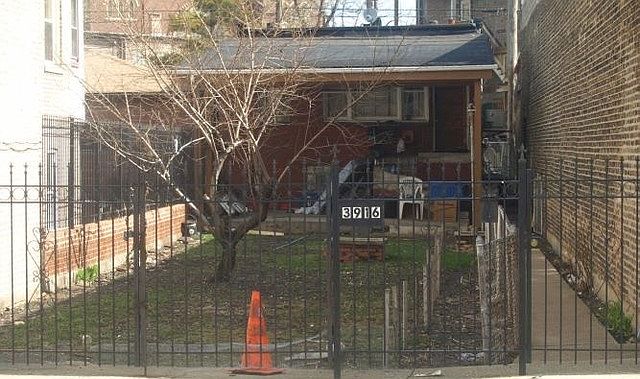 1st image of 3916 W Grand Ave #1