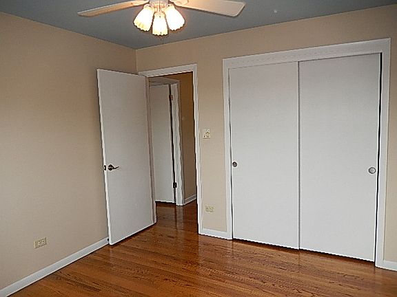 5th image of 10204 S Komensky Ave