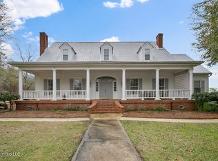 962 County Line Rd, Mendenhall, MS 39114