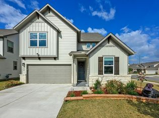 323 Blackbear Dr, Hutto, TX 78634