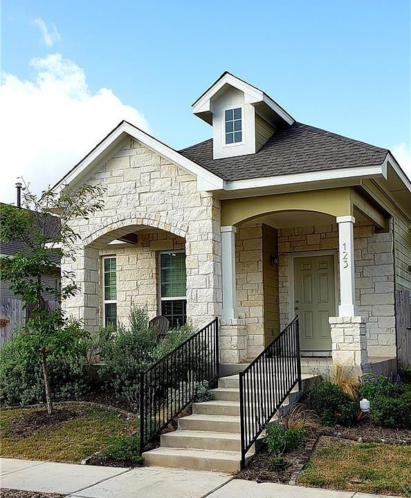 1st image of 123 Friendship Oak Dr