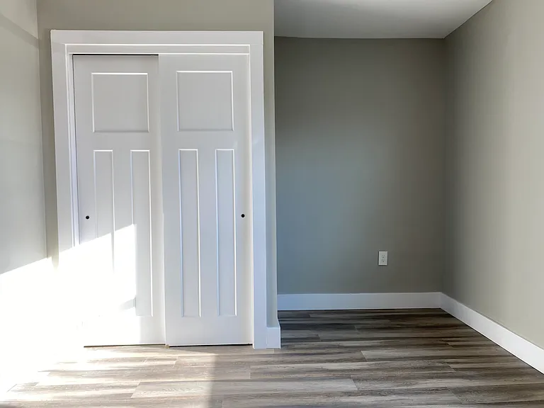 27 1/2 Rodgers Ave #27-1/2 — Photo 20
