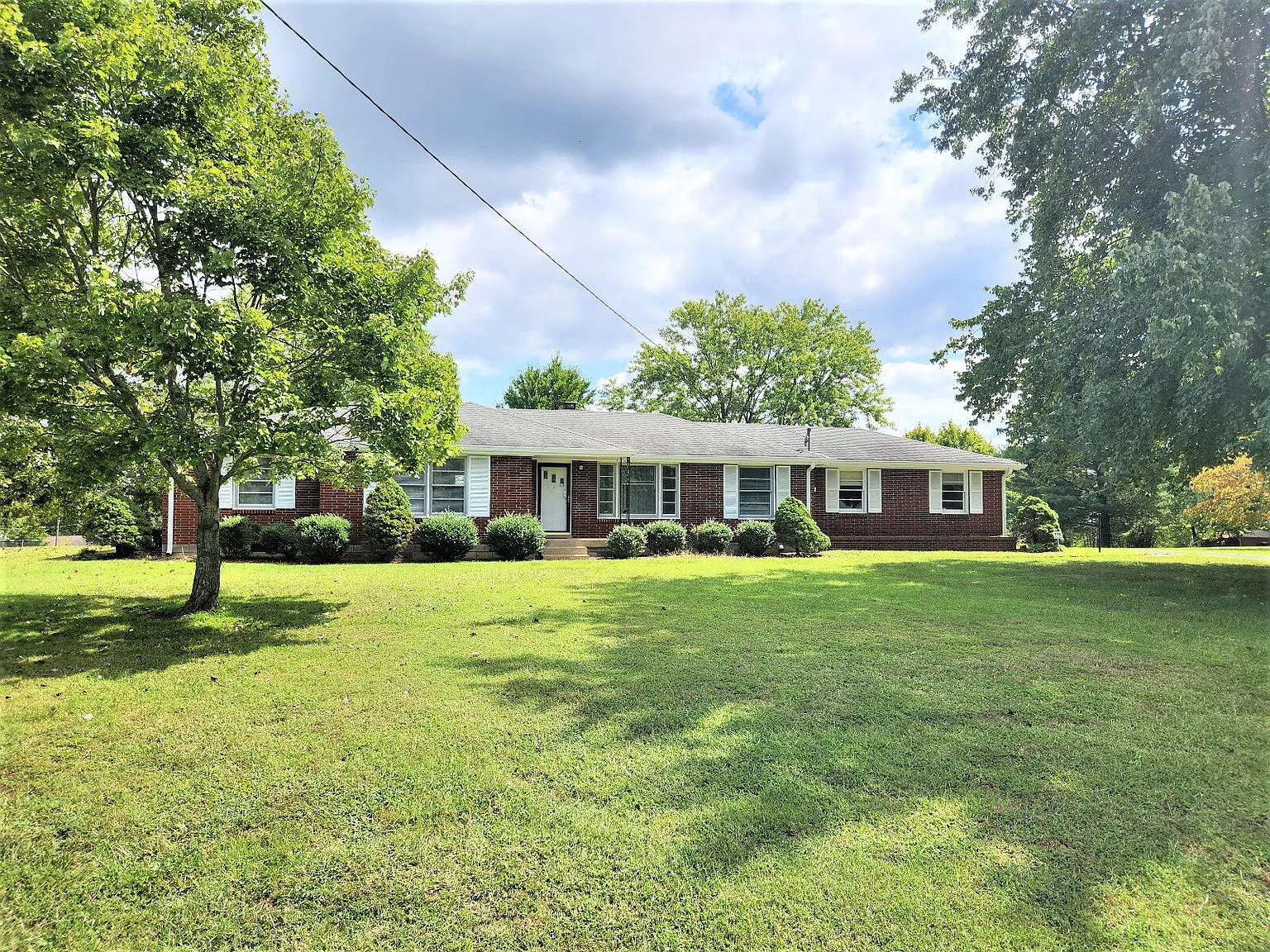 3 bed, 2.0 bath, 1543 sqft, $2,150 — Photo 2