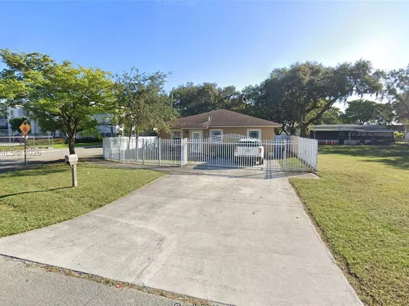 2500 NW 47th St, Miami, FL 33142