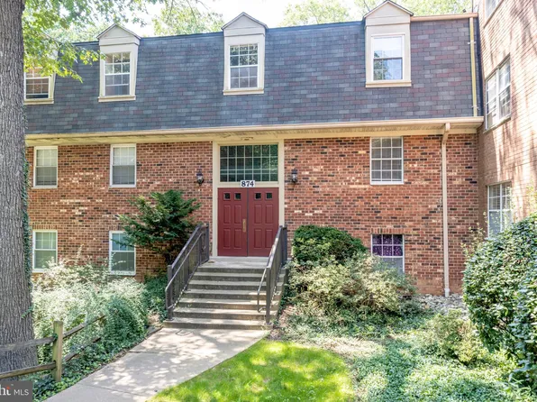 874 College Pkwy APT 202, Rockville, MD 20850