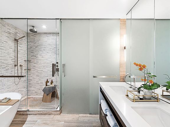 4th image of 400 W 12th St APT 4A