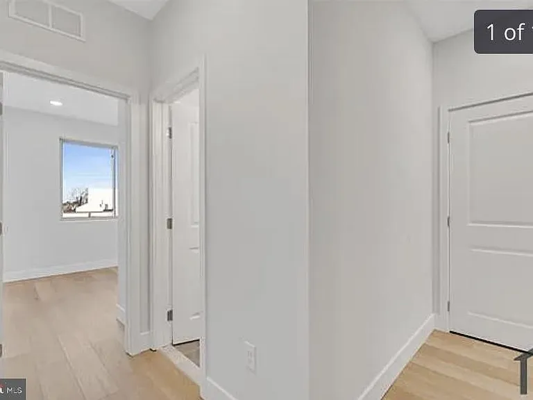 3260 N 13th St #3 — Photo 3