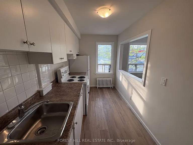 245 Lakeshore Rd E #3 — Photo 8