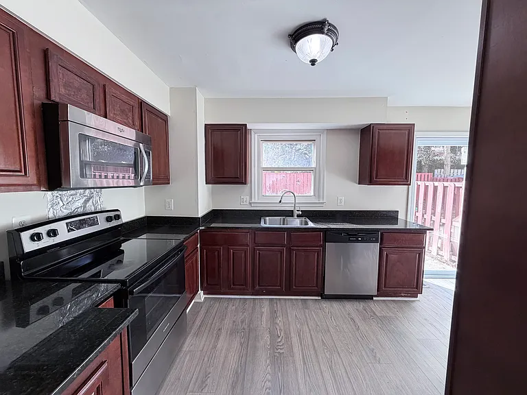 4054 Hanson Oaks Dr — Photo 5