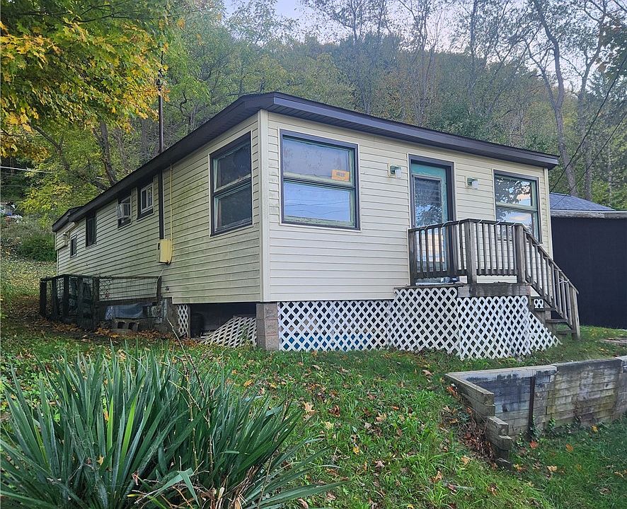 1st image of 22995 Ed Blvd