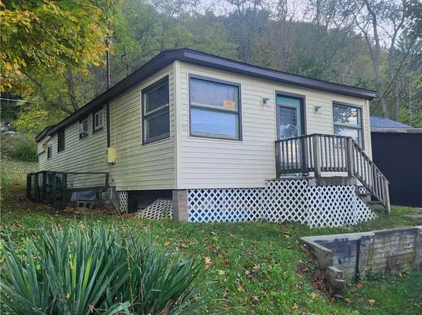 22995 Ed Blvd, Cochranton, PA 16314