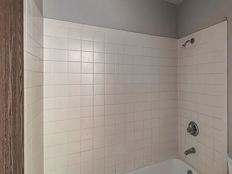 3233 Lakeside Dr #303 — Photo 23