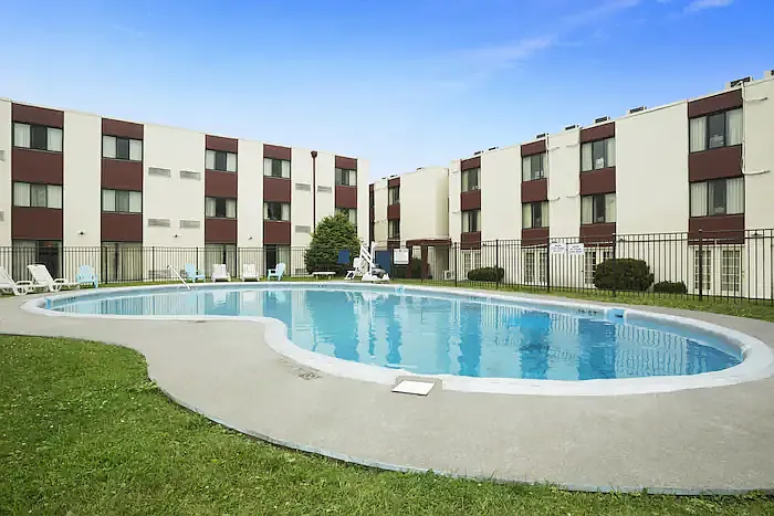 Simplicity Suites - Apartment Community — Photo 2