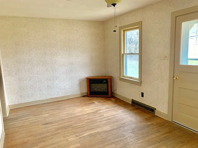 6925 NE 12th Ave — Photo 5