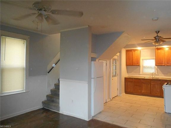 2nd image of 1481 Newman Ave